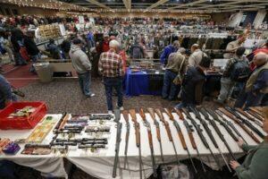 Hutchinson Gun & Knife Show